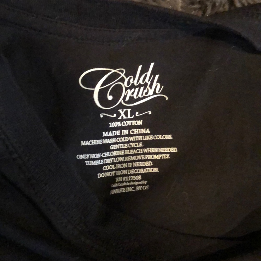 Cold Crush size xl long sleeve crop top - Picture 3 of 4